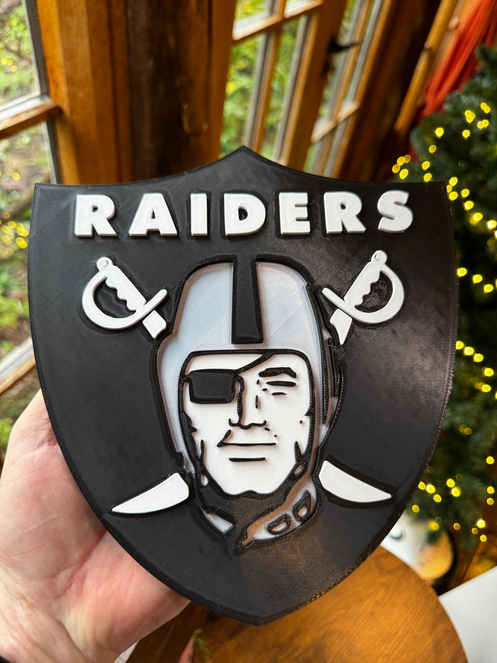 Las Vegas Raiders 3D Shield Wall Plaque – Black & Silver Football Display
