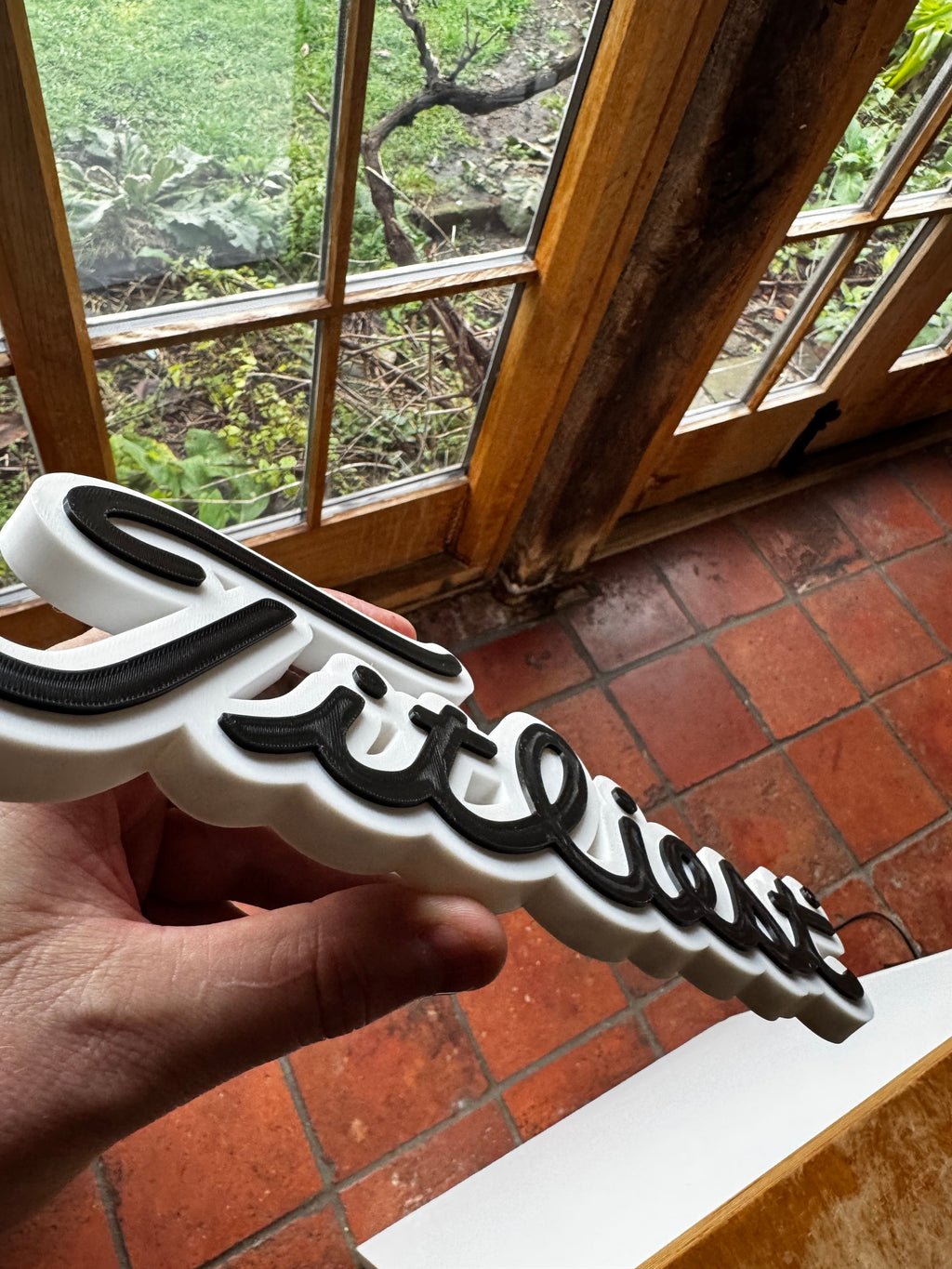 Titleist Style 3D Golf Sign – Black & White