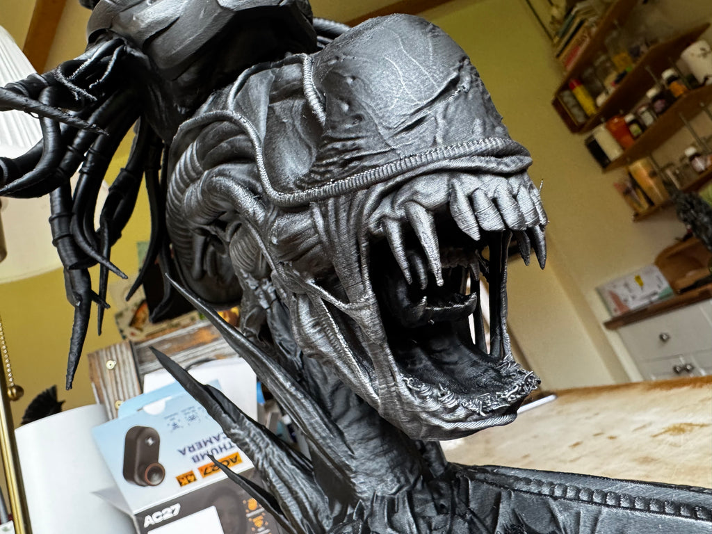 Alien vs Predator 3D Printed Bust – Predator & Xenomorph Display Statue – Sci-Fi Collectors Piece