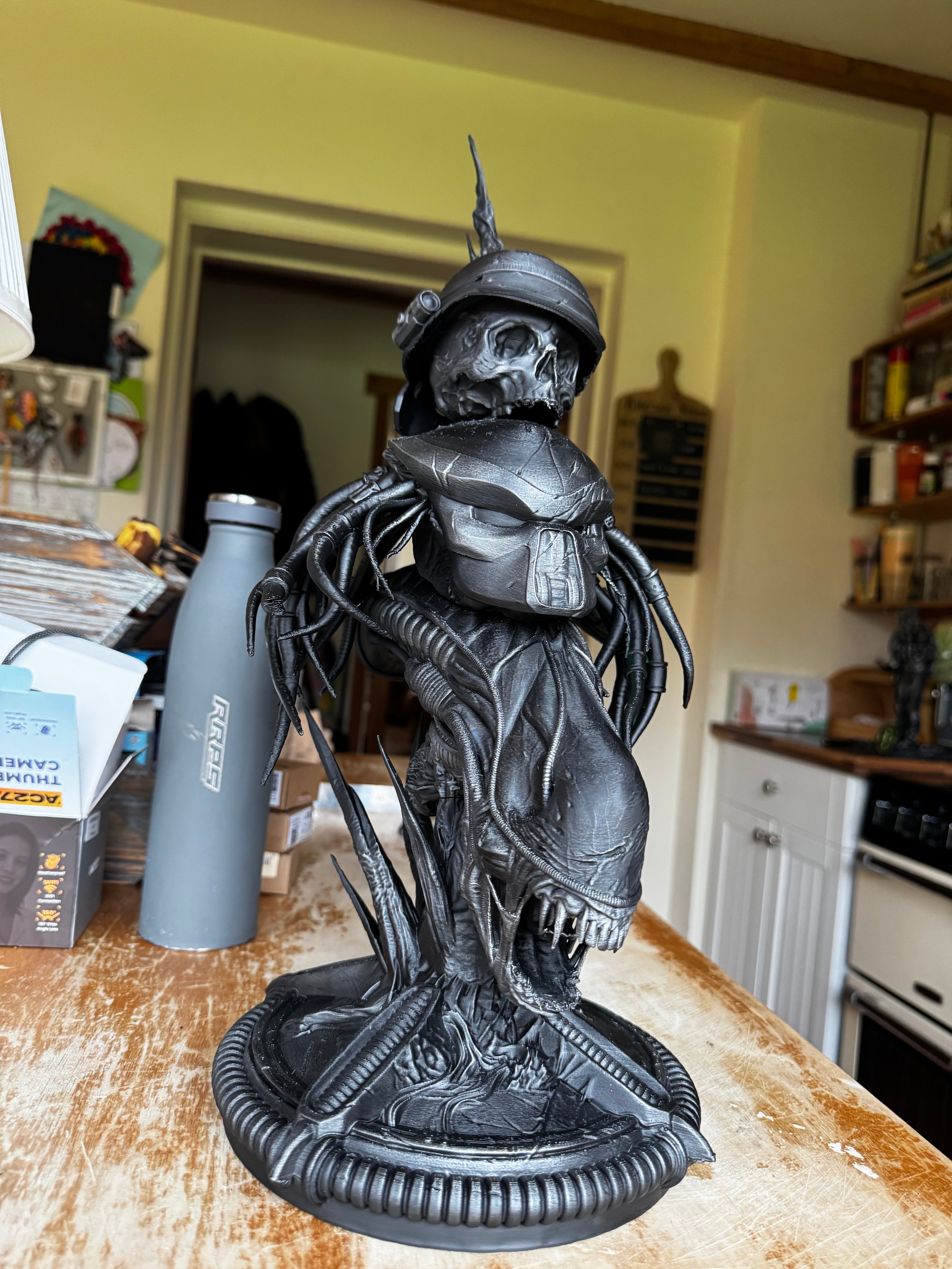 Alien vs Predator 3D Printed Bust – Predator & Xenomorph Display Statue – Sci-Fi Collectors Piece