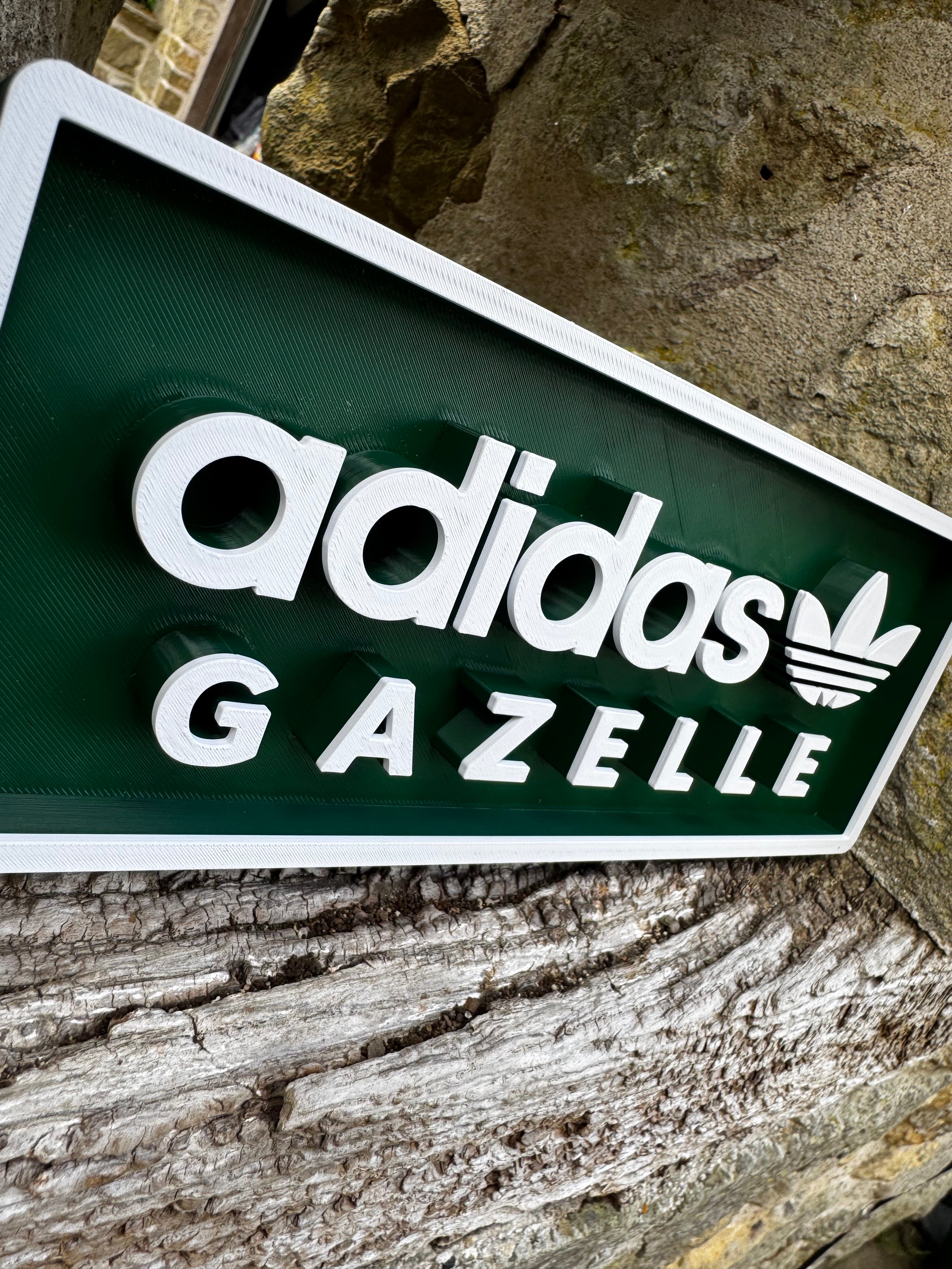 Adidas Gazelle 3D Printed Wall Plaque – Retro Trainer Sneaker Sign – Green & White Adidas Display – Brettin3D