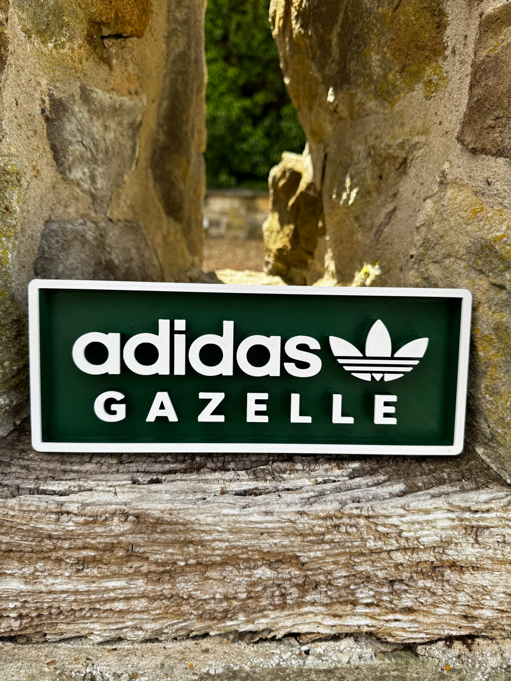 Adidas Gazelle 3D Printed Wall Plaque – Retro Trainer Sneaker Sign – Green & White Adidas Display – Brettin3D