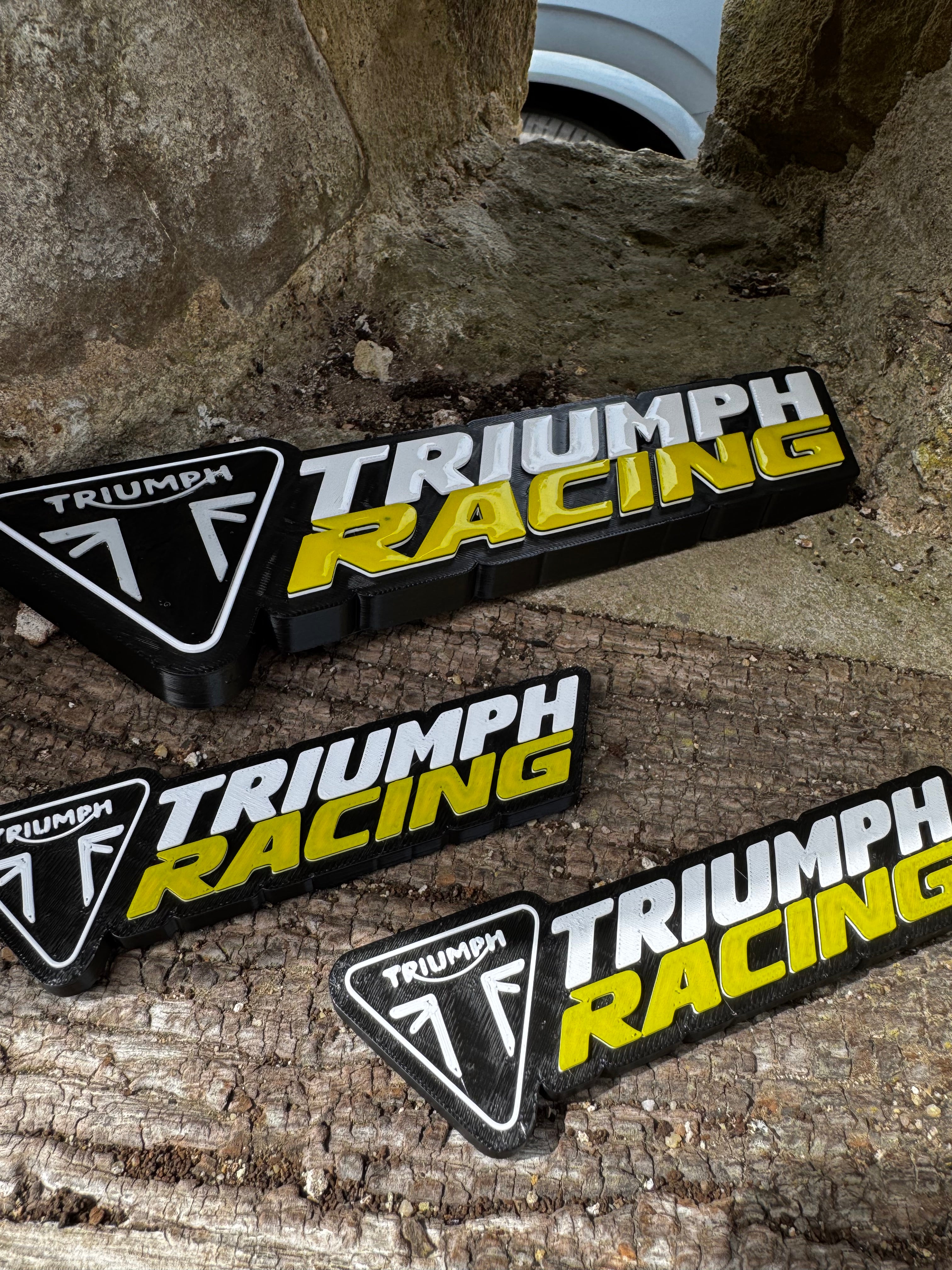 Triumph Racing 3D Printed Logo Plaque Set – Large Wall Sign + 2 Mini Signs – Motorcycle Garage Display – Brettin3D